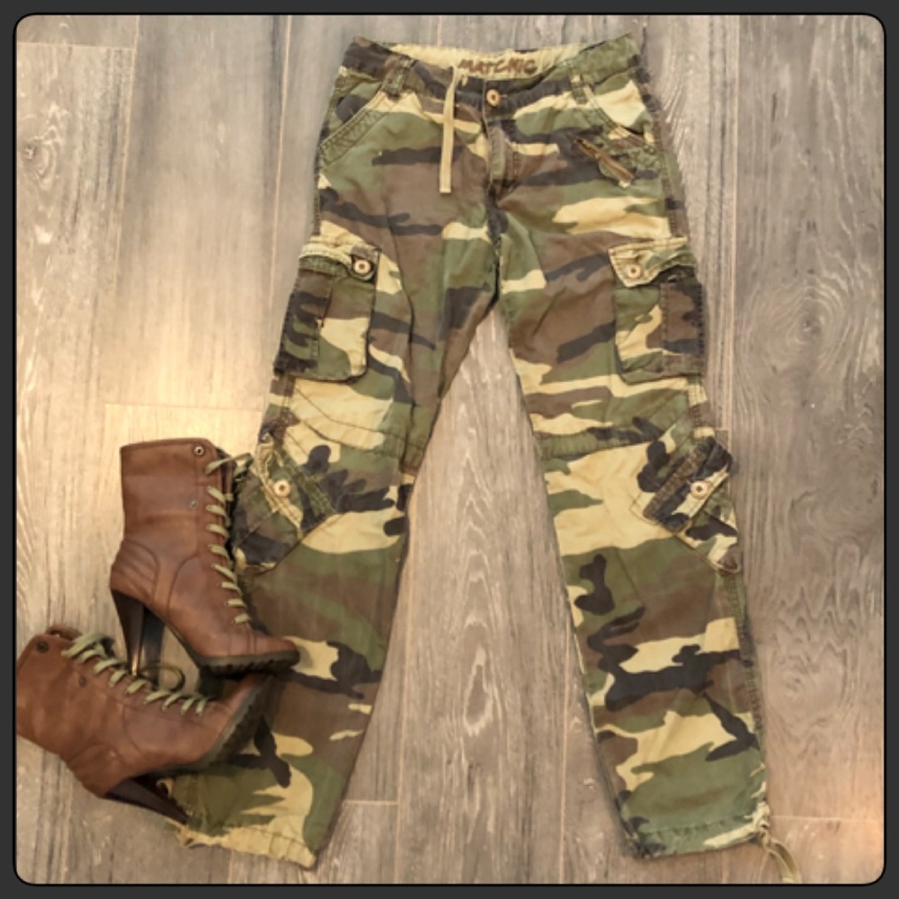 Super Sexy Camouflage Cargo Pants